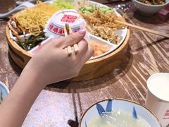 -怪噜范·老贵阳街头名小吃(鸿通城店)