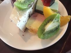 -荣誉国际酒店-云顶旋转餐厅