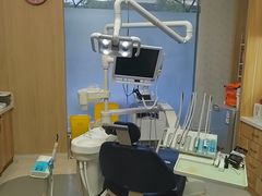 -上海仁爱医院口腔科 · 种植