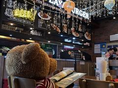 -拉亚汉堡经典餐厅(商城路店)