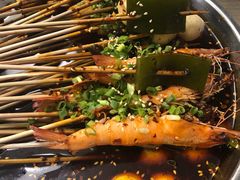 钵钵鸡-日进一片海.生腌海鲜火锅.宵夜烧烤(三里屯总店)