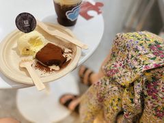 -HUGS coffee(东区店)