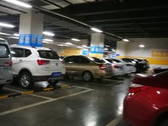 -成都东站-停车场