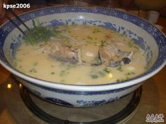 -南京金牛湖巨碗鱼头