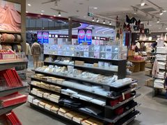 -优衣库(广州天河领展广场店)