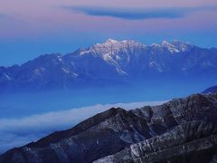 -牛背山
