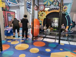 -动力星球家庭亲子游乐中心