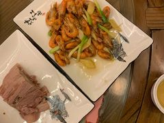 油爆河虾-三林民间传菜