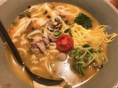 茄汁黑猪片儿川-陳八两面家(滨江天街店)