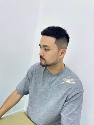 -海文先生国潮烫染男士理发馆