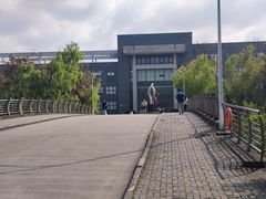 -上海第二工业大学(金海路校区)