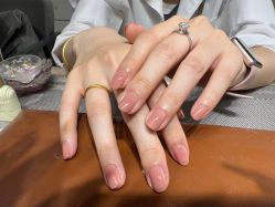 -艾珂·美甲美睫