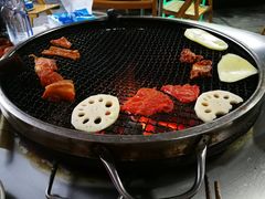 -小辣椒汤锅烧烤(温泉南街店)