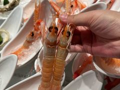 -雍容荟帝王蟹活龙虾展台自助(IFS黑金店)