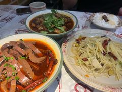 -耙吉吉川味小酒馆(本地人回头店)