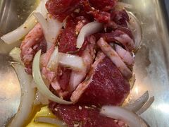 -围炉肉舍•炭烤活鳗•丹东海鲜烤肉(步行街店)