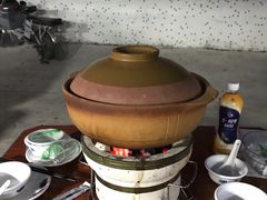 -广味炭炉鸡煲(宝业路分店)