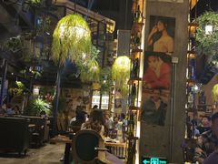 -临界音乐酒馆·小龙虾·江湖菜(华熙LIVE·鱼洞店)