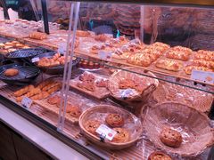 葡萄干卷心酥-巴黎贝甜(五道口店)