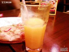 难喝的饮料&nbsp;&nbsp;名字忘了-必胜客(瑞虹店)