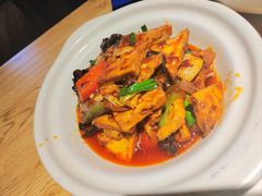 -嫩芽 ·地道重庆菜(十八梯露台夜景店)