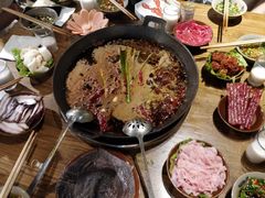 -周幺妹重庆老火锅(银泰城总店)