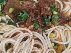 -牛师傅牛肉面(尚隆路店)