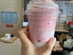 樱花莓莓酸奶-瑞幸咖啡(亿城国际中心店)