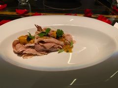 牛舌鱼籽酱姜丝海胆-wann lounge 低温慢煮牛排·清吧