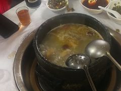 -鲁朗纳麦石锅鸡庄园