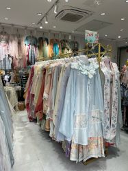 -梦回汉唐汉服旗袍体验馆(拙政园店)