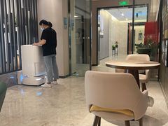 -杭州西湖湖滨银泰亚朵酒店