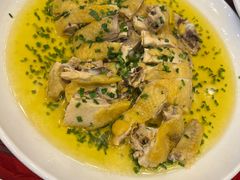 -侬佳蒸菜馆(听潮店)