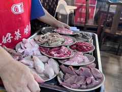 -九尺赵老四鲜鹅肠火锅