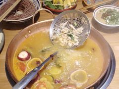 -洱火云南酸菜牛肉火锅(石景山当代商城店)