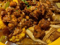 -多嘴超级肉蟹煲(中东店)