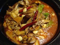 -云海肴·汽锅鸡·云南菜(天山百盛优客店)