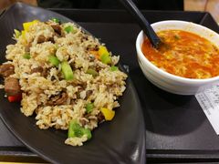 五彩鸭肉炒饭-回味鸭血粉丝汤(新城市广场店)
