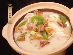 -无锡鼎尚皇冠酒店