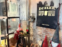 -锅炉咖啡·西餐·音乐酒厂