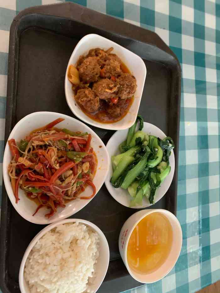 重庆师范大学-1食堂-"一食堂比二食堂我感觉菜品种类多一点,味道.