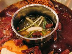 -山城年华老火锅(玉林店)