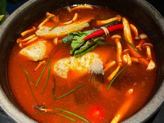 毛辣果酸汤鱼-Ameigo梅果·云贵川bistro(长宁来福士店)