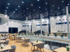 -杭州中沃沃尔沃4S店(滨江区店)