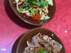 -冯烫烫跷脚牛肉·川菜小馆(武胜西街店)
