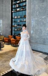 -衣贝姿婚纱礼服馆