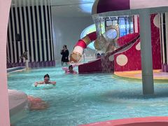 -涨巢·潮玩水疗局