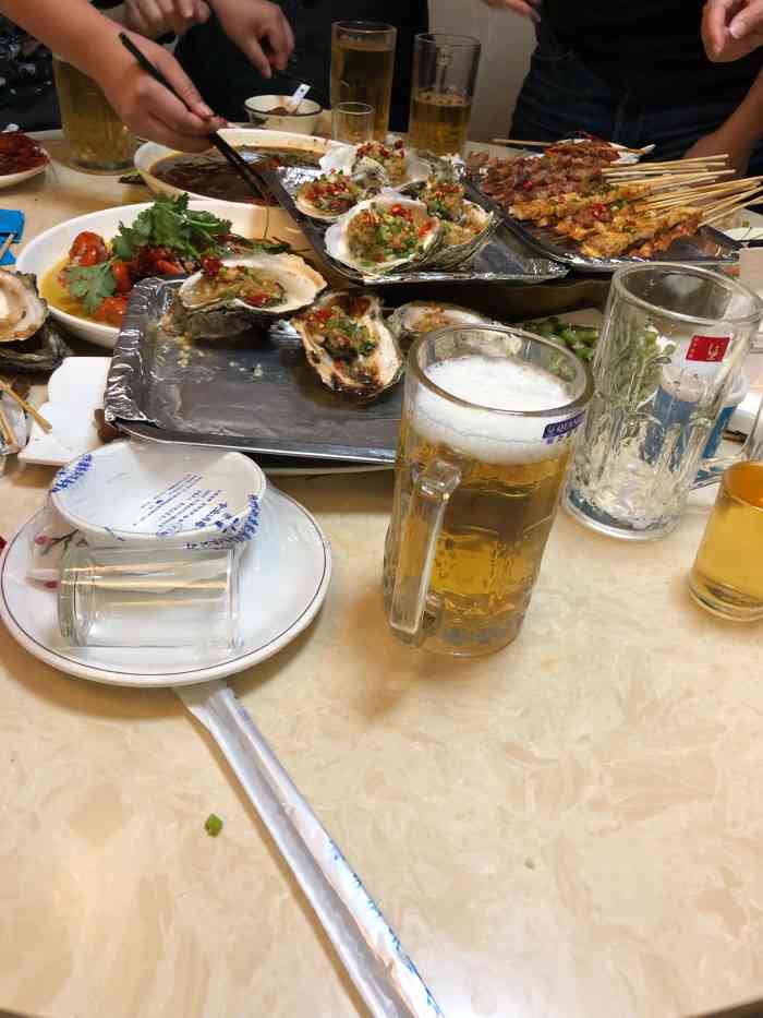 朋来阁烧烤·烤鱼(范家路店)-"来了半个小时 ,水都没有一杯,点了菜