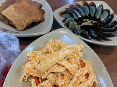 -亮亮面馆(经六路店)