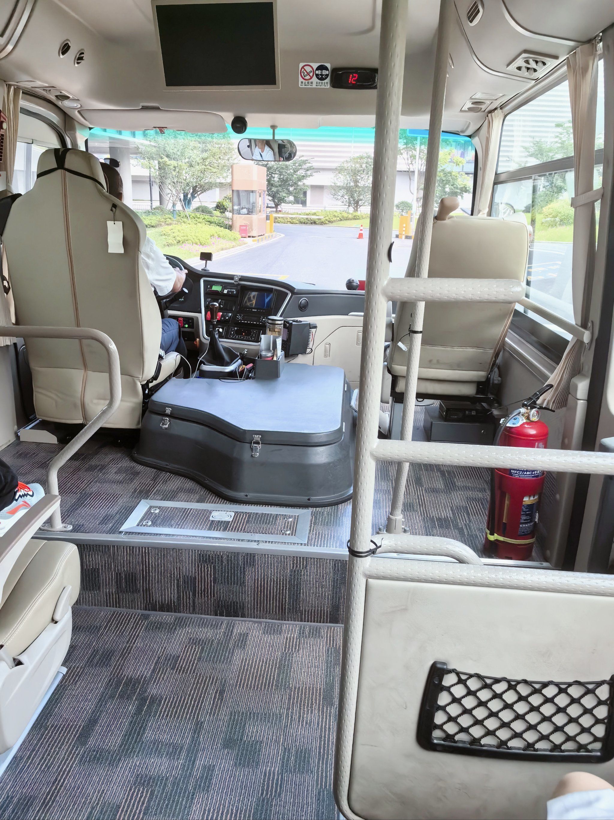 公交上的静好时光